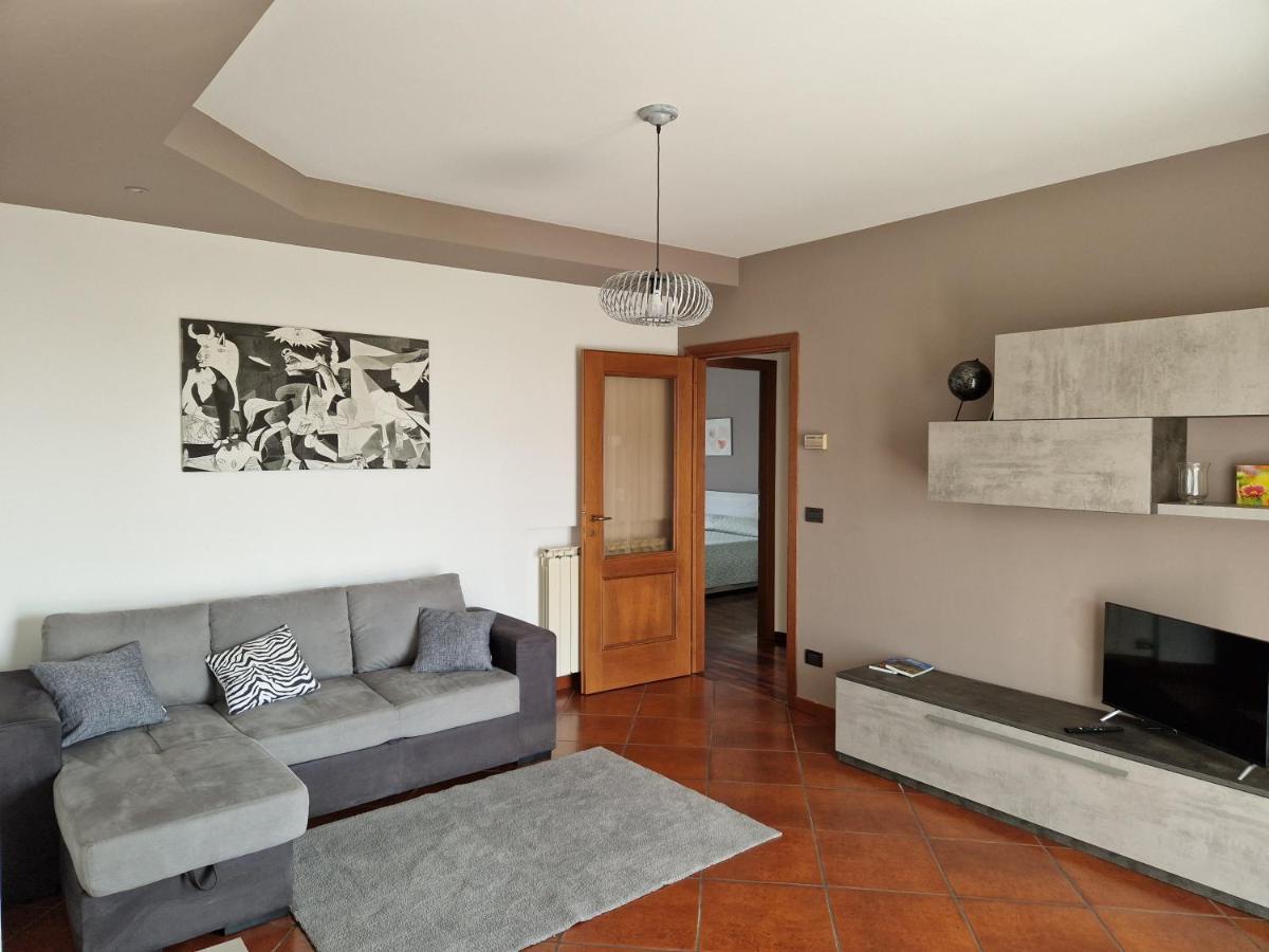 Appartamento Con Vista Montagne Biella Eksteriør billede